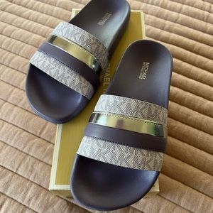 Michael Kors Dark Purple Slides Size 6